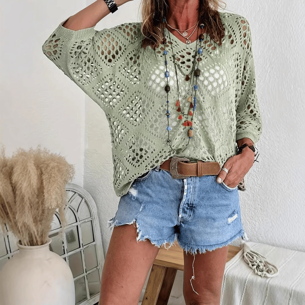💥2026 HOT SALE💥Women's Bohemian-Inspired Beige Crochet Top with V-Neck