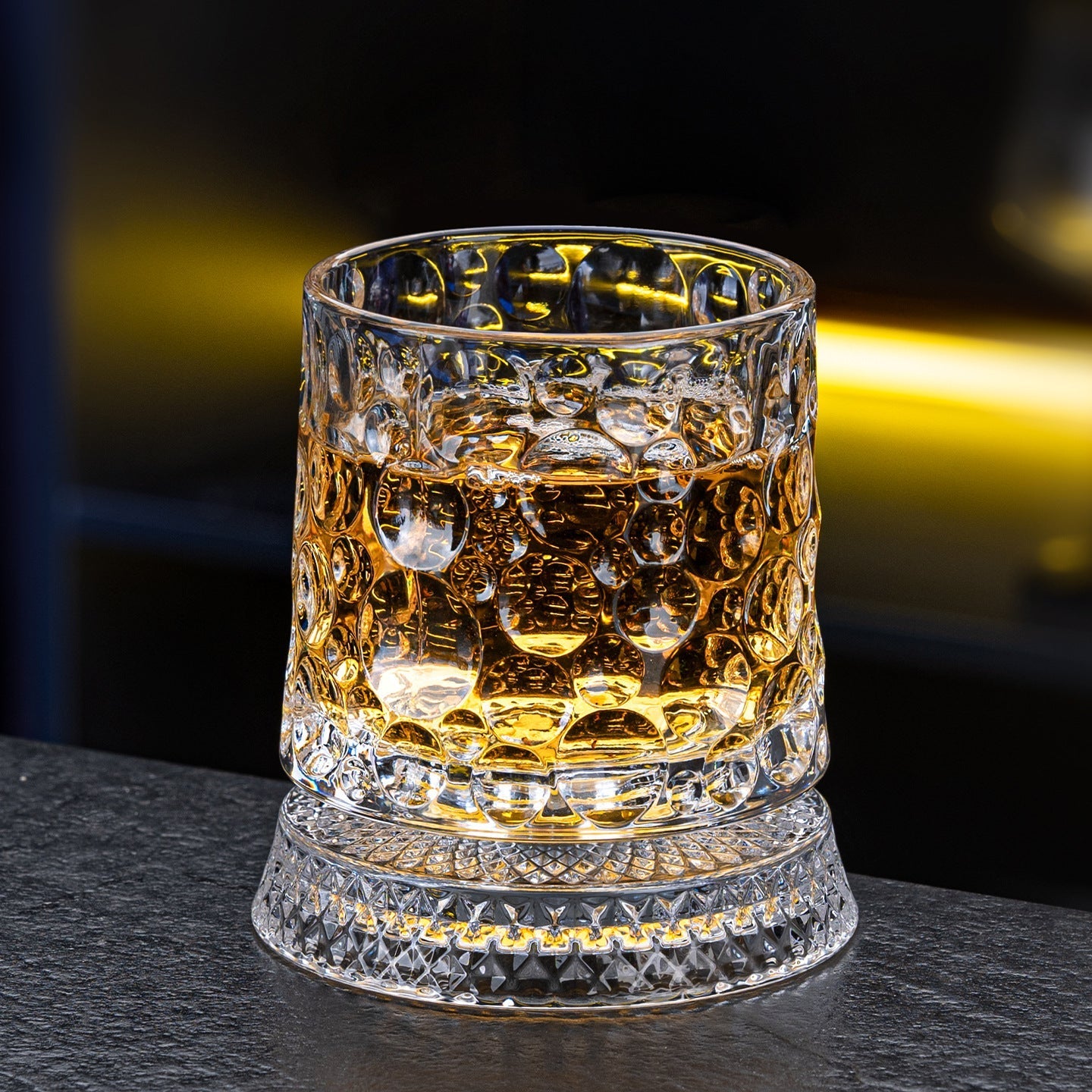 Luxury 360° Spinning Crystal Glass – Star-Cut Stress Relief Whiskey & Wine Glass, Elegant European Barware Gift，Rotating Glass Cup Spinning Glass Cup