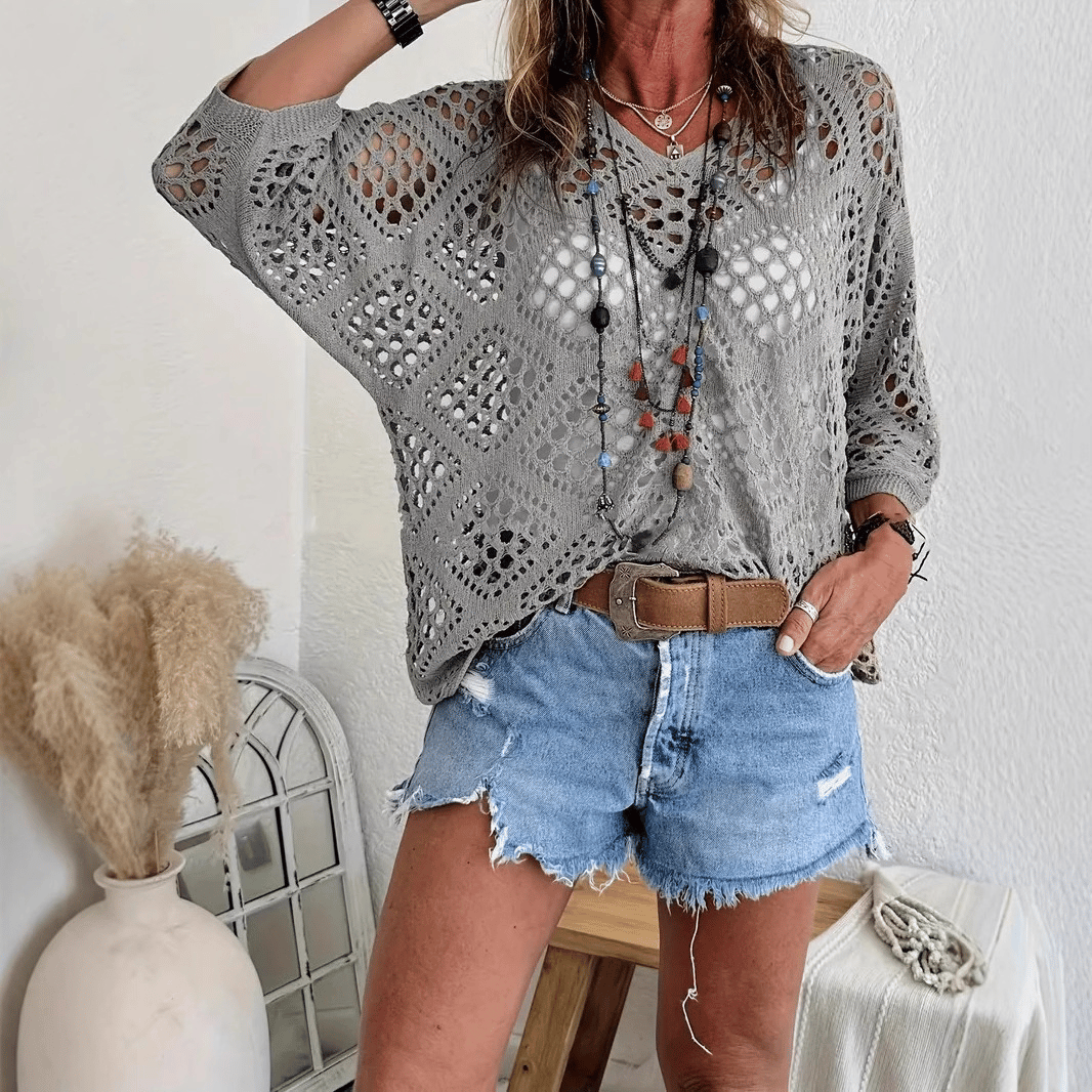 💥2026 HOT SALE💥Women's Bohemian-Inspired Beige Crochet Top with V-Neck