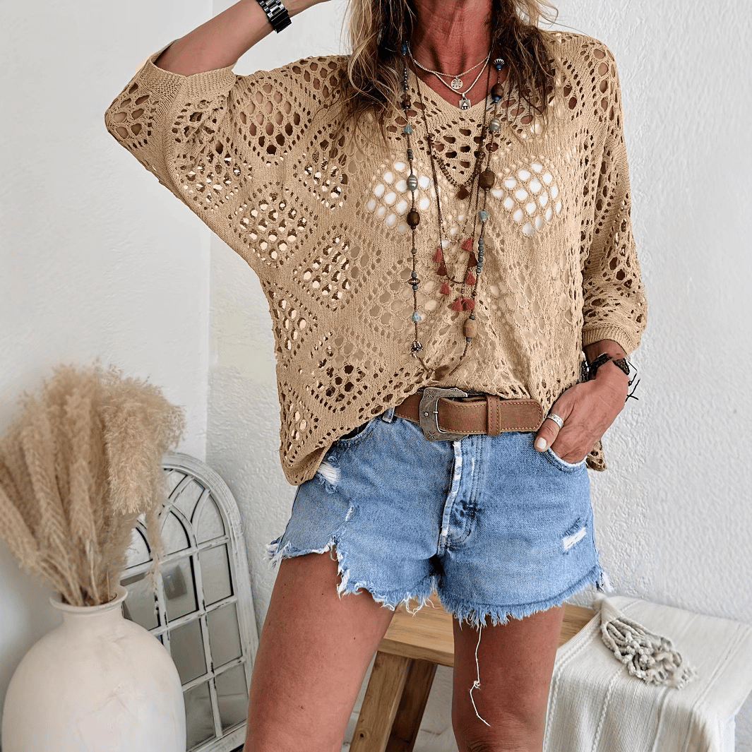 💥2026 HOT SALE💥Women's Bohemian-Inspired Beige Crochet Top with V-Neck