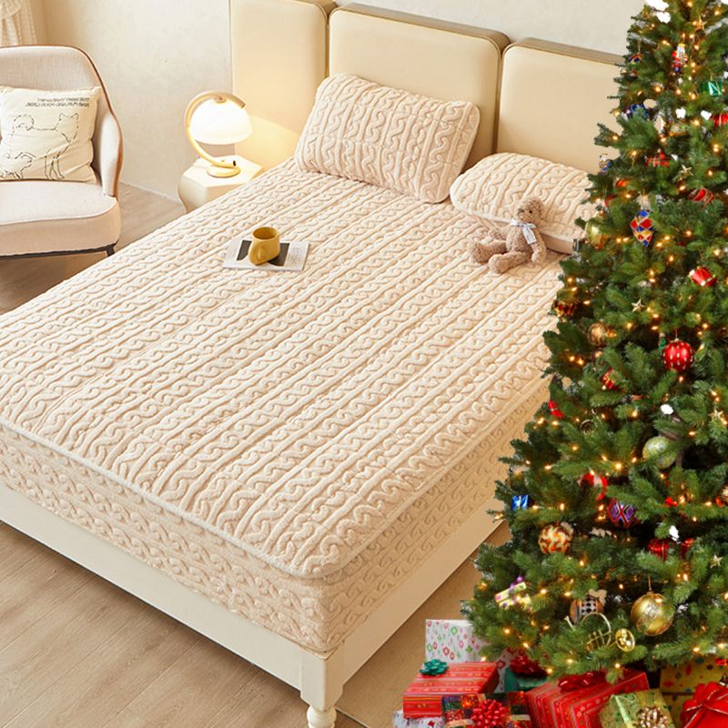 Nice Gift! Warm Comfortable Mattress Cover
