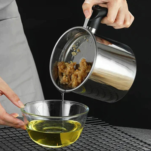 🍳 LIMITED-TIME 50% OFF! ✨ 304 Stainless Steel Oil Keeper with Filter – Food-Grade, Fine Mesh, Drip-Proof 🛡️