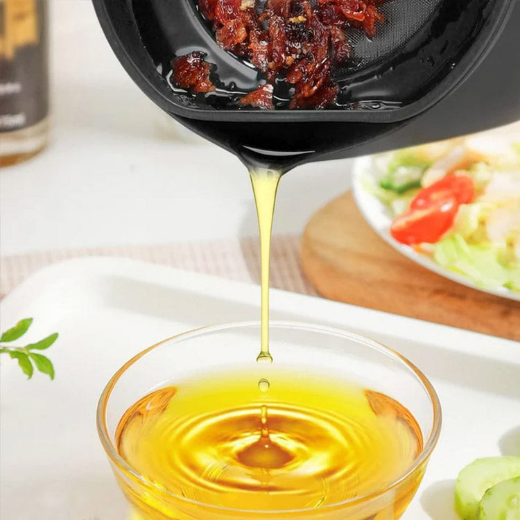 🍳 LIMITED-TIME 50% OFF! ✨ 304 Stainless Steel Oil Keeper with Filter – Food-Grade, Fine Mesh, Drip-Proof 🛡️