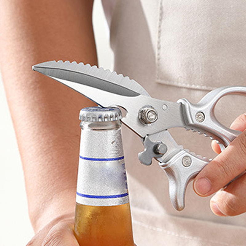 ✂️Limited-time 50% off! ⚡Stainless steel multi-functional kitchen scissors – with nutcracker, bottle opener and safety lock🔪