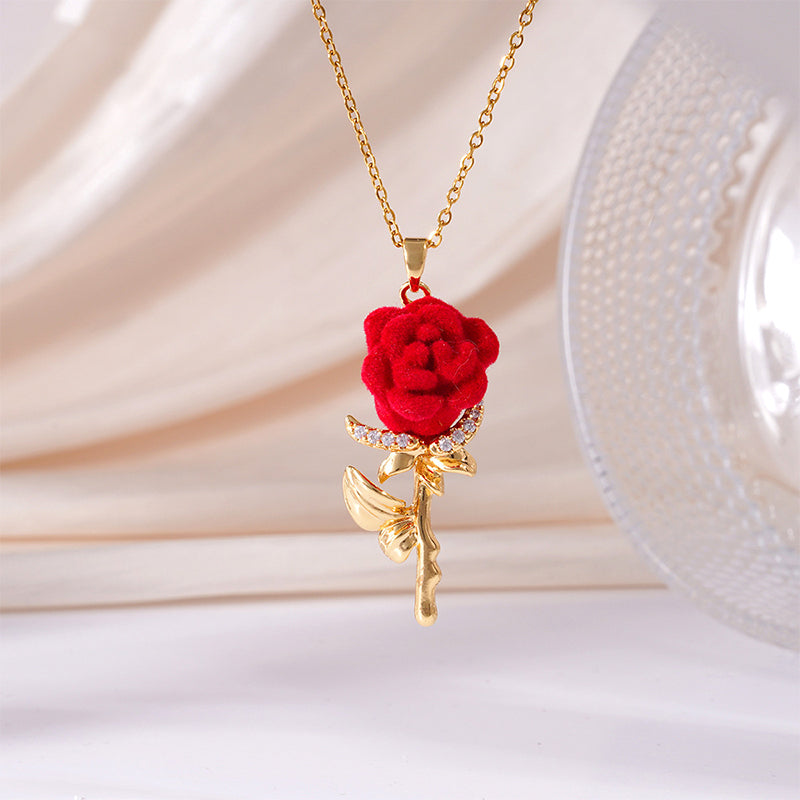 ✨ Elegant Red Rose Pendant Necklace – Velvet Bloom, Crystal Accents, Gold-Tone ✨