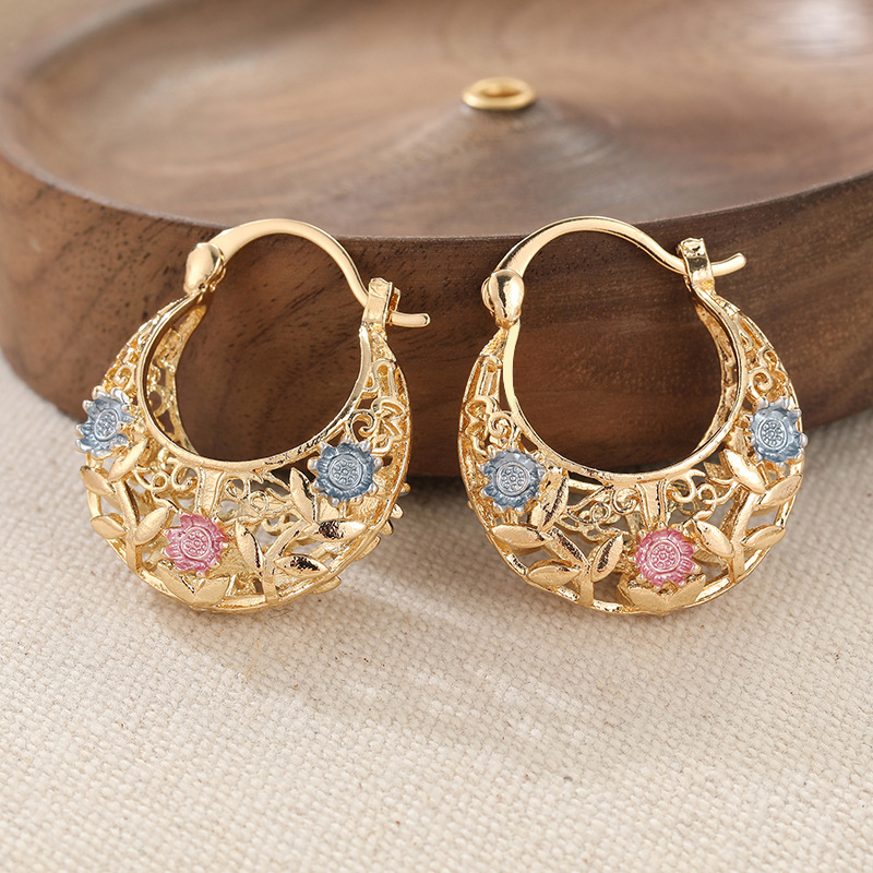 💐 Gold-Plated Crescent Moon Enamel Flower Earrings – Affordable Luxury, Versatile  ✨✅