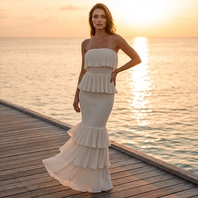 Women’s Strapless Tiered Ruffle Smocked Dress