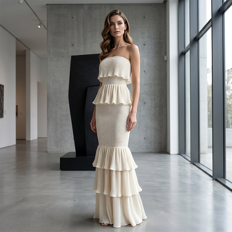 Women’s Strapless Tiered Ruffle Smocked Dress