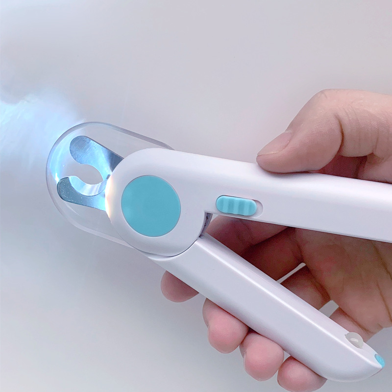 ✂️ 50% OFF NOW! 🐾 Pet Nail Clippers with LED Light – Precision blade, built-in light & safety guard – Stress-free grooming for dogs & cats at home 🛁
