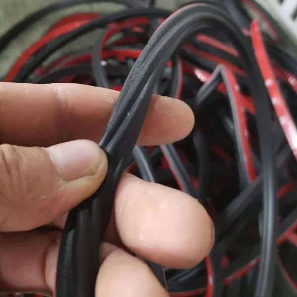 (🎁2026-Christmas Hot Sale🎁)Soundproof weatherstrip for cars