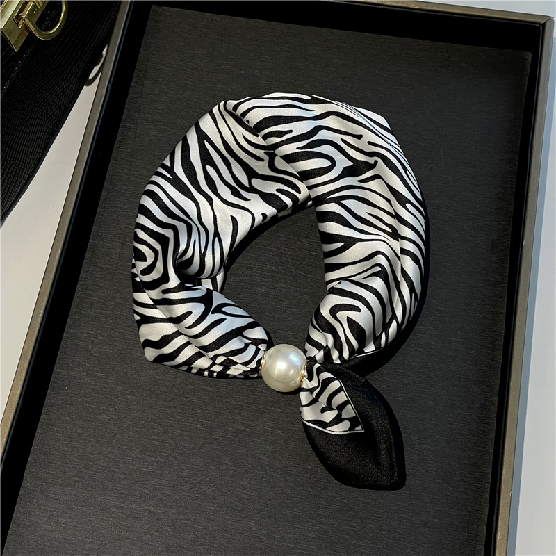 No-Tie Magnetic Pearl Clasp Soft Scarf💟Everyday Versatile Pieces